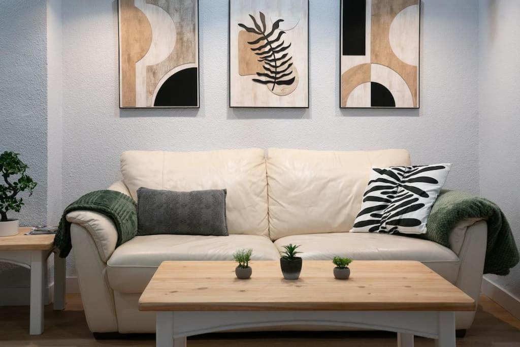 סביליה Apartamentos Alfaqueque B מראה חיצוני תמונה